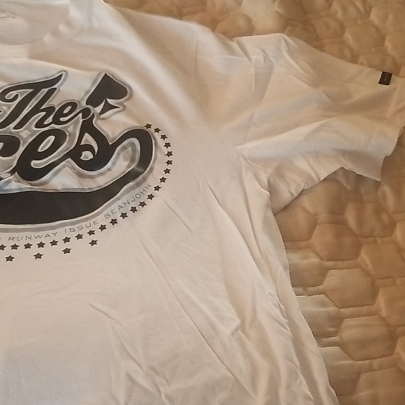 T Shirt - Picture 4 of 5